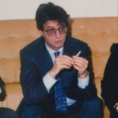 بغيابها كوّنتُ صورتها- محمود درويش