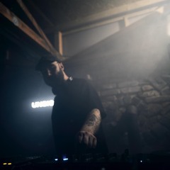 adh.dan closing unsigned. Groove Gallery // 17.8.24 Platzprojekt