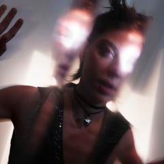 premiere | Julian Koerndl - Chemistry | Anims