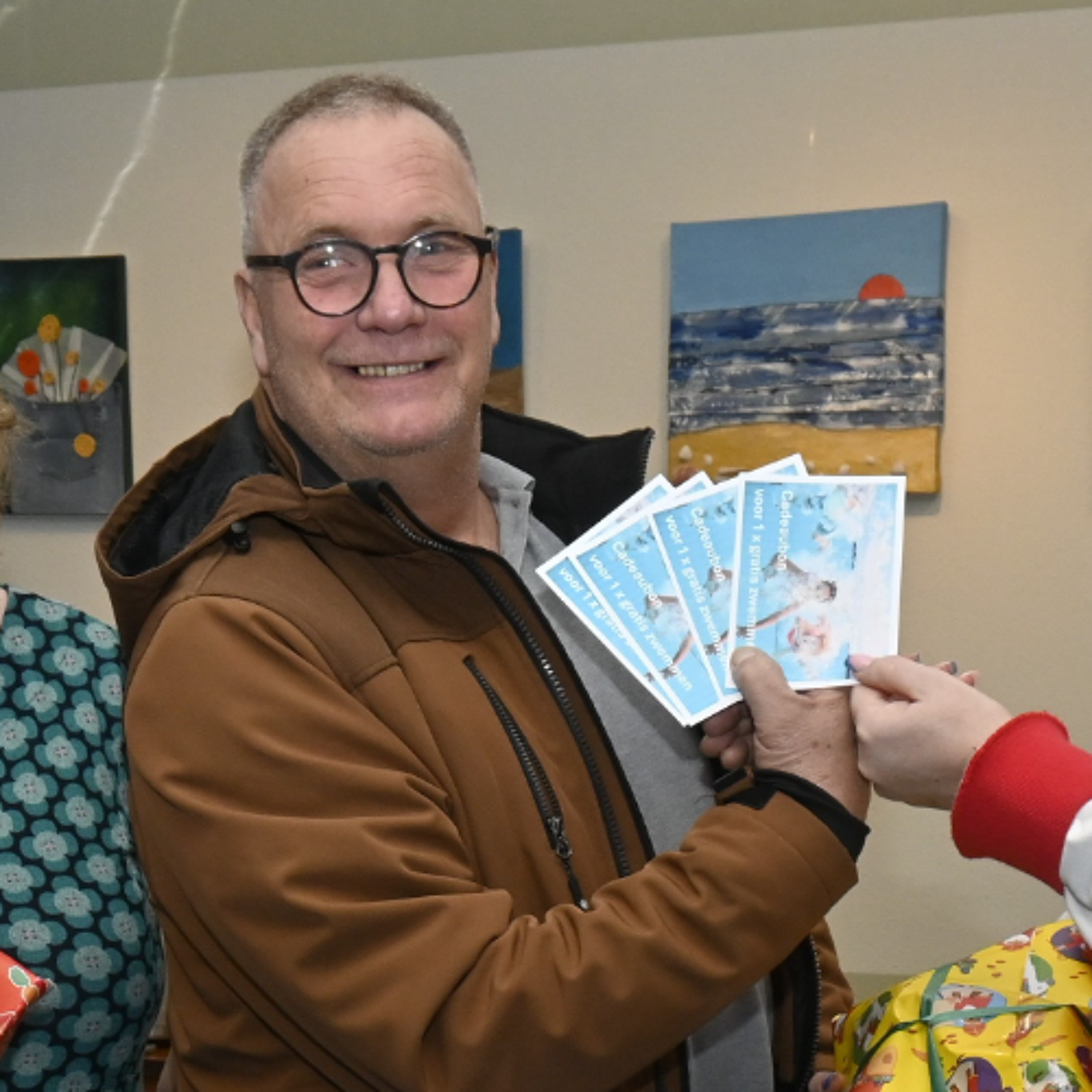 2025 - 12 - 01 Gerard van Hal, 300 zwemkaartjes van Sportfondsen Voorschoten episode artwork