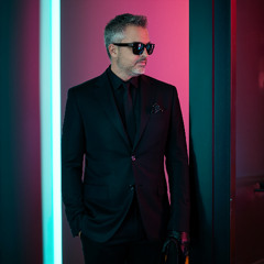 Miami clubbing family