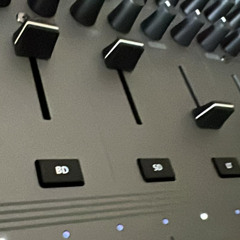 TR-1000 First Try - Analog 808 KIT