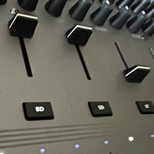 TR-1000 First Try - Analog 808 KIT
