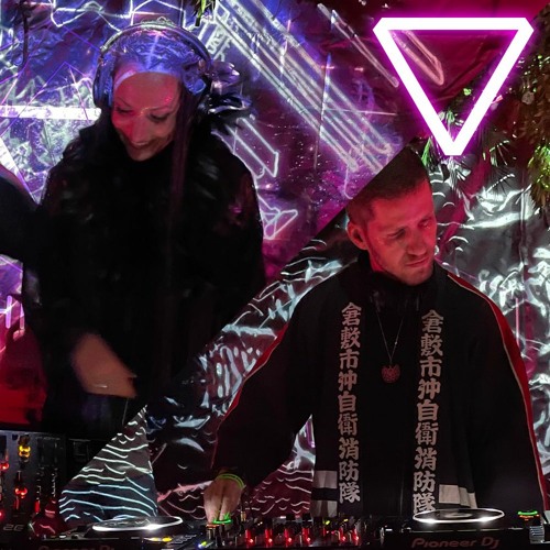 Famous DJs