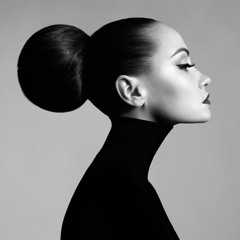Breaking Into the Industry Inside a Top Model Agency in Sydney, Australia