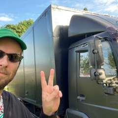 Ambient live stream from a truck 2