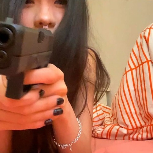 stop followiung me im Not a artist im just tryna Max out the free uplaods soundcloud gives u