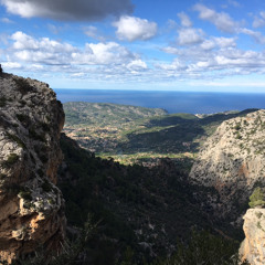 H.O.S.H. & Andhim - Captain // Mano le tough - Primitive people (Tale of us remix)