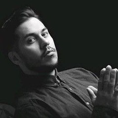 قیامت عشق پرزده💞