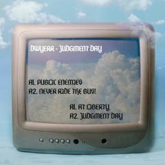 FREE DOWNLOAD: dwyerr - Never Ride The Bus!