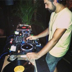 Habebe Live @ Nostalgia (2013)