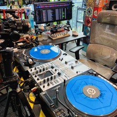 WIZ / VINAHÂY CĂNG TƯƠI 2025 / BAD - DJ GOT US FALLING IN LOVE - HOLD ON