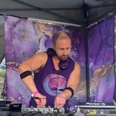 Everybody Chris Doesn't Hate