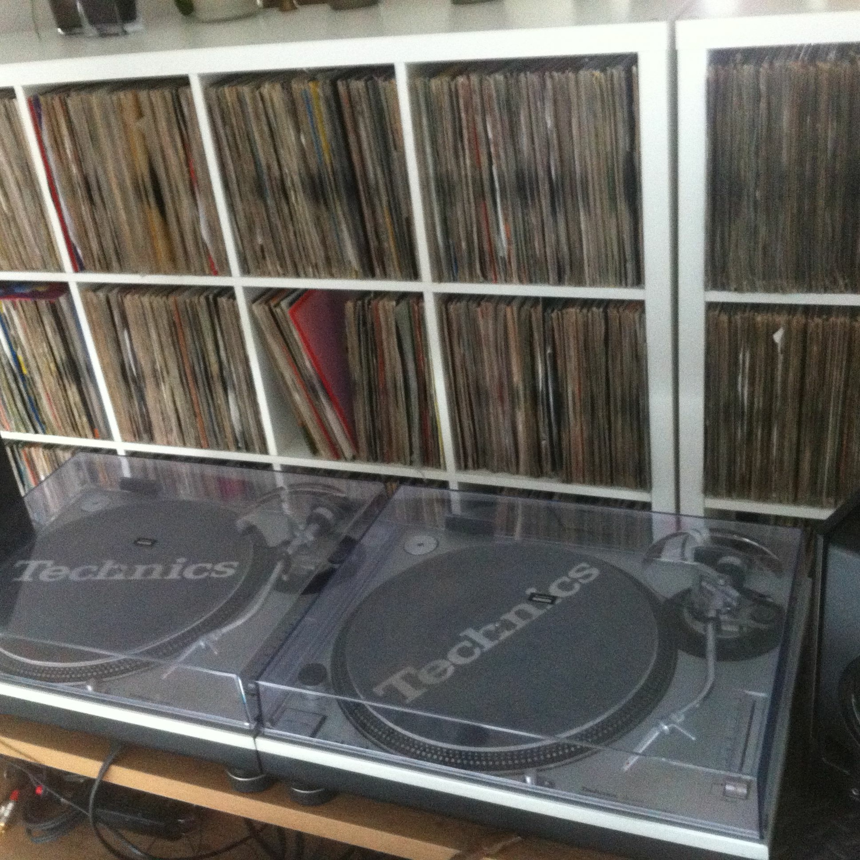 DJ Matthias (BELGIUM)- Vinylsets & Productions