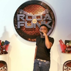 Mc Desenho :: Ao Vivo na Roda de Funk