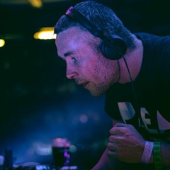 Four Four Premiere: Alan Martin - Showdown