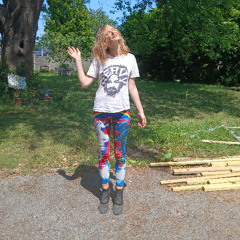 Holly dancing
