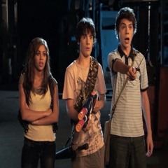 my babysitter’s a vampire>o< (k3vn)