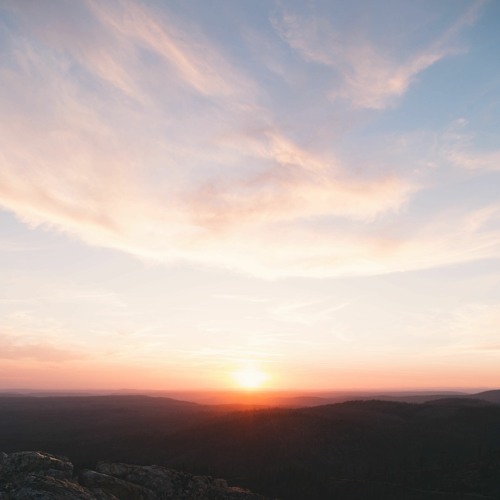 يامن يري ما في الضمير