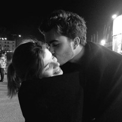 وش ابي بالناس دام اني معاك :(