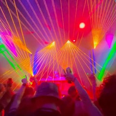 LET’S FLY AWAY ✈️