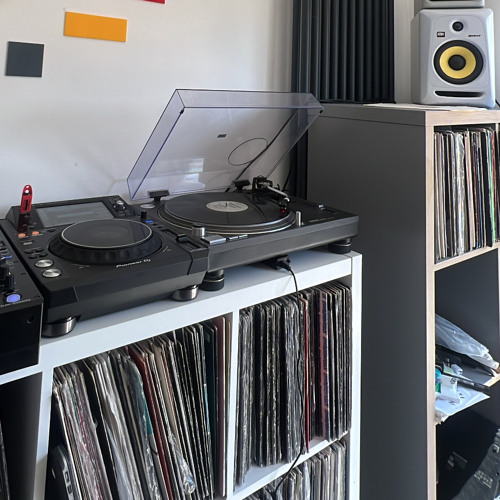 pure 90s garage