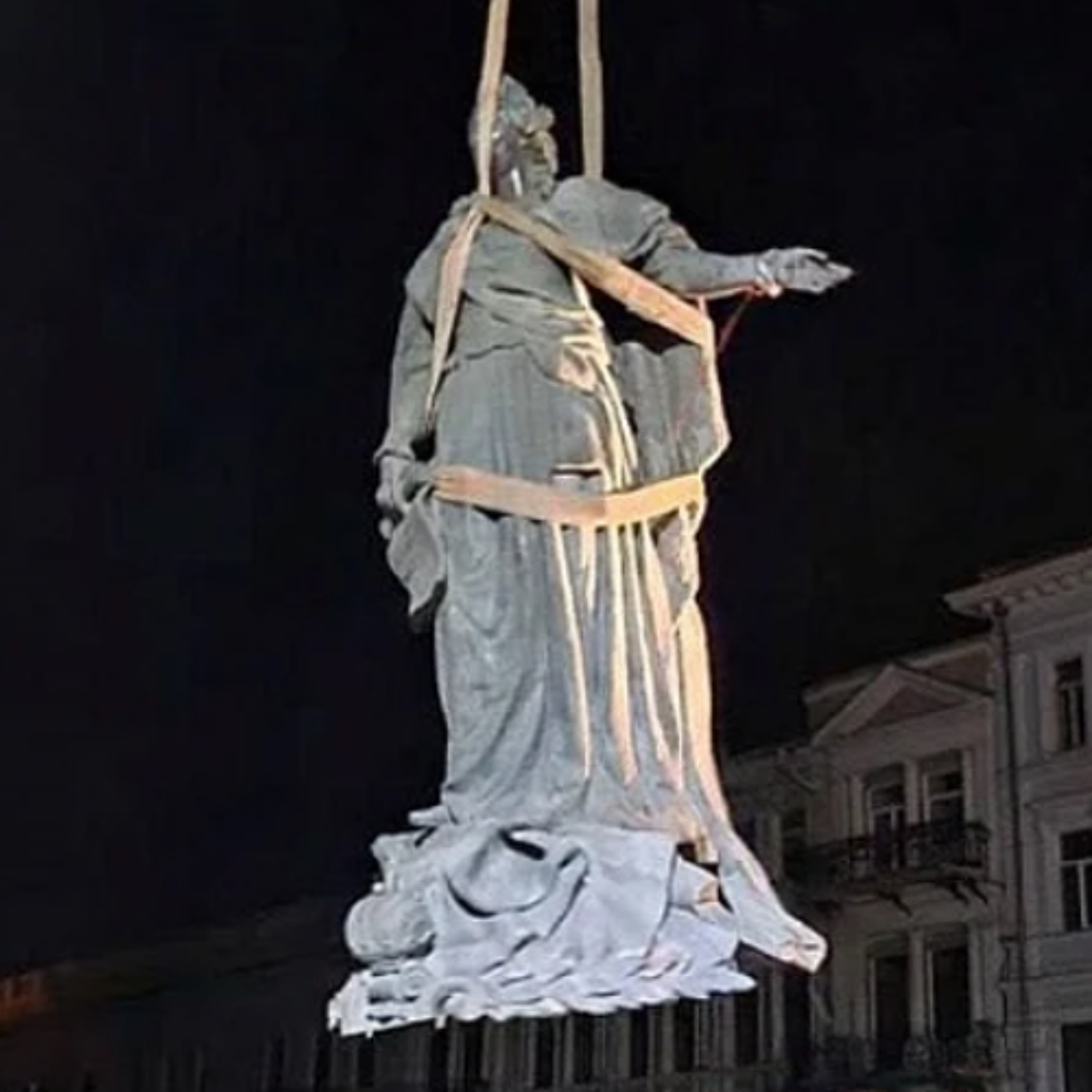 Перші борці за свободу України, ІНК, кінець гімалайської монархії, цариця йде за кораблем | Той День Коли: 28 грудня episode artwork