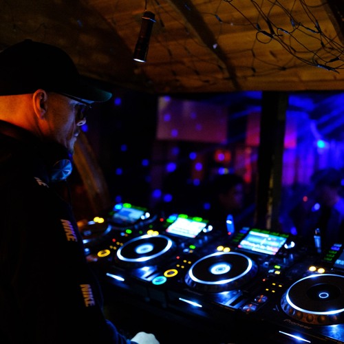 BJørn Uten B. At Jaeger : Mandagsklubben 03.10.2022. Flac