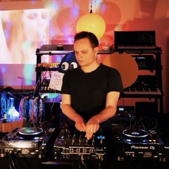 Moritz Hofbauer - Romantica Studio, United We Stream Stuttgart 2020