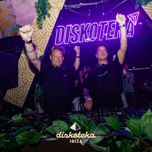Donelly b2b Christian82 - Diskoteka #8 Ibiza edition at Area V (13.04.2024)