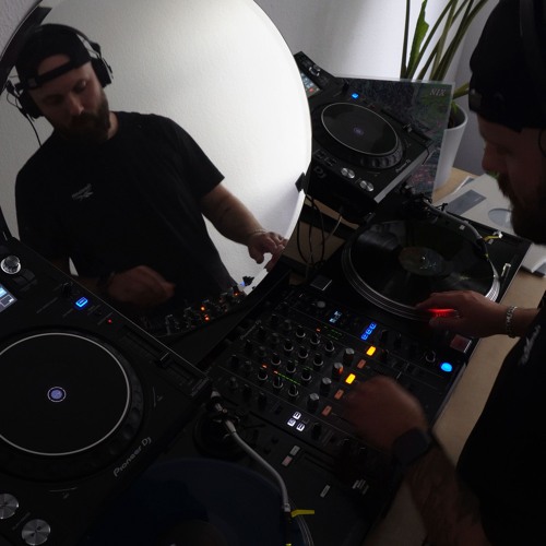 Vinyl Session September 24'