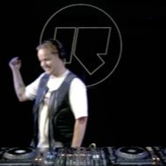 Luuk Van Dijk - 16 November 2024