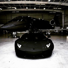 BRUCE WAYNE