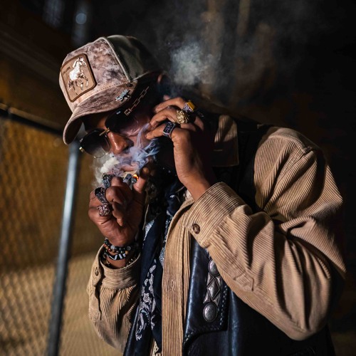 Con Gasolina (En La Casa Tribú)