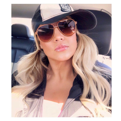 01 SHE SITS IN A SMALL NY CAFE POWER MIX XM SAT RADIO FT JON INTERFACE