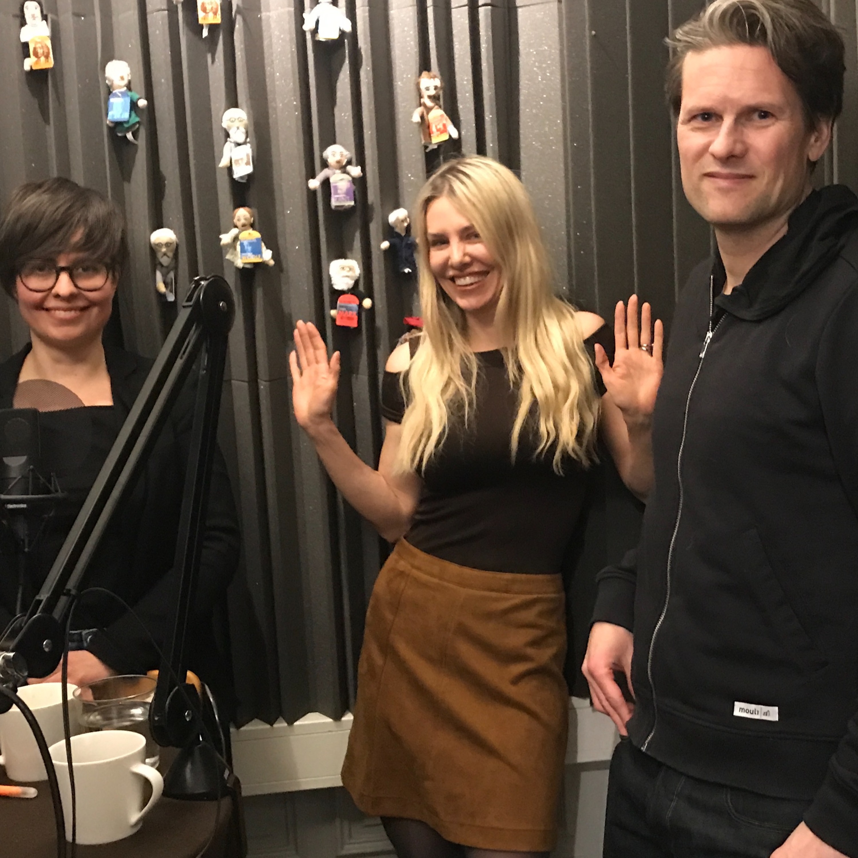 Ideologiskt vägval bortom coronakrisen. Med: Kajsa Ekis Ekman & Mattias Svensson thumbnail