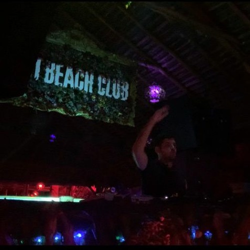 10.02.20 - Nicolas Caprile @ Lost Beach Club, Montañita, Ecuador (Opening Set)