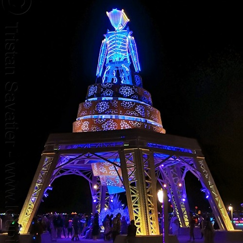 We are the people of the night - Burning Man 2019 - Glam Clams ArtCar