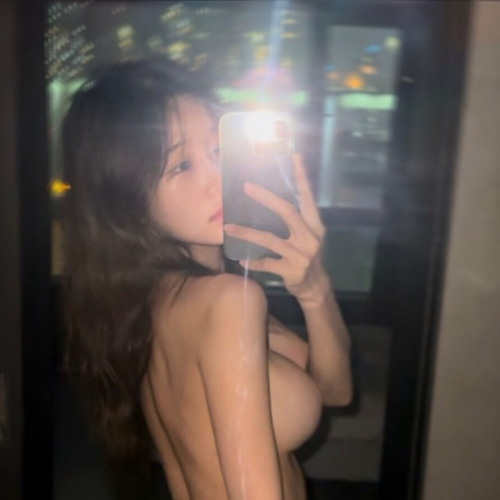 Quả Dâu Tây Ft Đầu Cắt Moi - Hung Bobbi