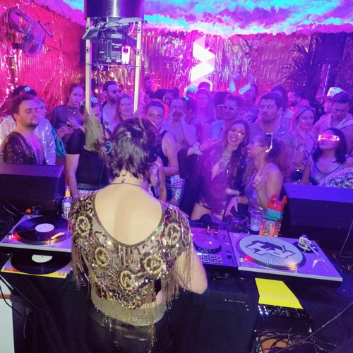 Captain WOLFSHiP: Pre-Landing Radio Transmission @ WOLFSHiP x BOiLER ROOM