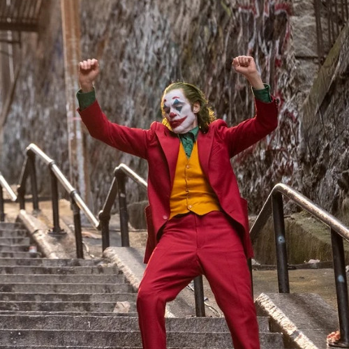 DANCING WHILE THE WORLD ENDS ft. lilholly