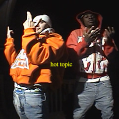 Hot Topic w/lockedinkee