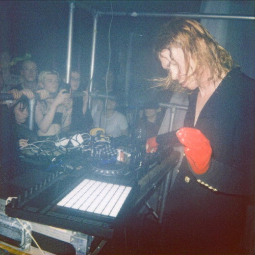 SOPHIE & Busy signal - That Bitch