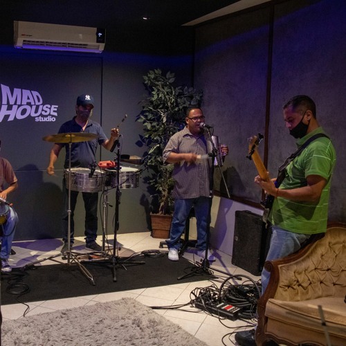 Stream ROMANCE VALLENATO CON SAN BENITO DE RUBÉN LEÑA ISIDRO CONTRERAS