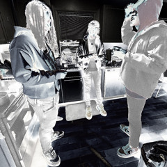 Jvy Hunxho + Balloutqui$e - Vlone [Prod: Mochi x Rxmer]