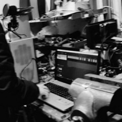 picciobaby - TRAP GARAGE / TRAP PHONE (ft. young lipper)