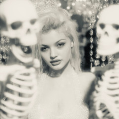 LIQUID - (feat. Wolfbby)