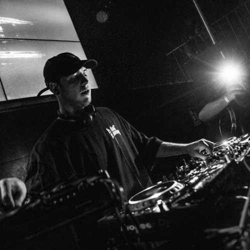 Guille Placencia - August Set 2020