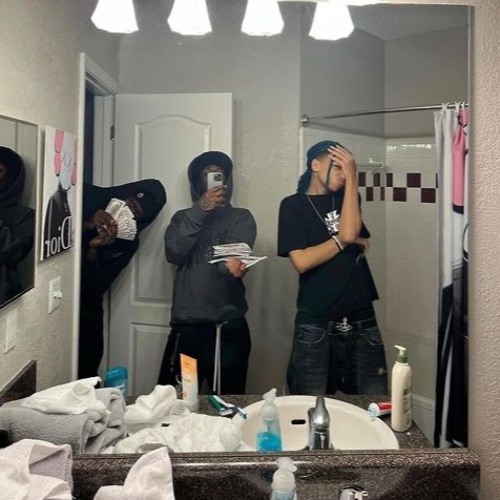 Glofromda4 & CheRomani ~ Gloche 「 p. awake 」