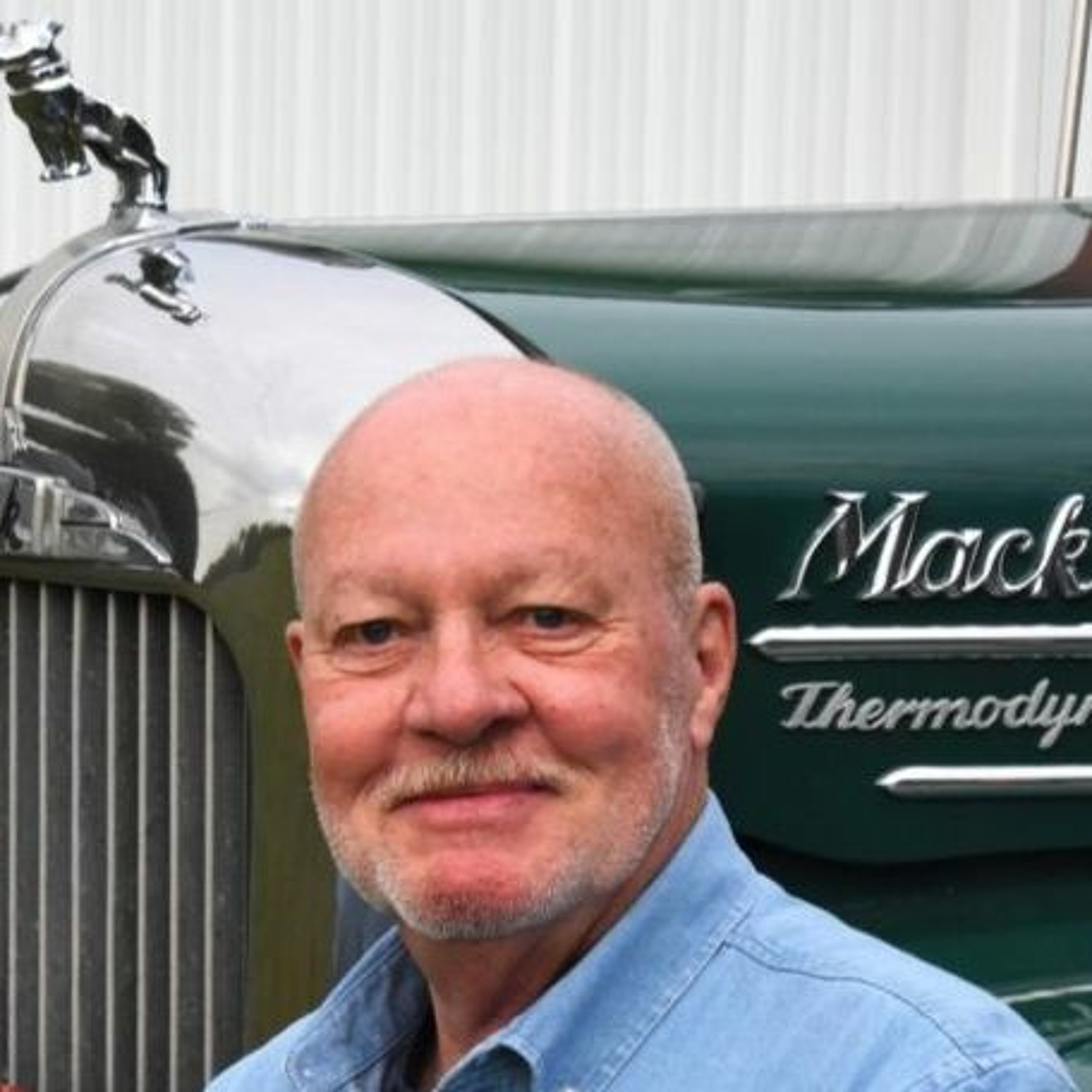 Sleeper splits toward 'Knights of the Highway' Revival? Trucker and author Ed Miller's new memoir thumbnail